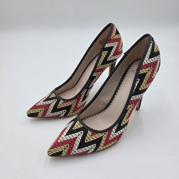 Madison by ShoeDazzle Woman's Zigzag Patterned High Heel Pumps Size 9 Multicolor - Picture 1 of 12